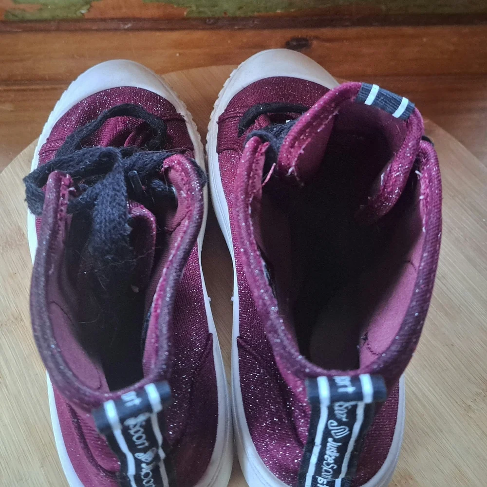 Justice Kids High Top Sneakers Size 4 Burgundy Glitter Lug Sole Casual Shoes